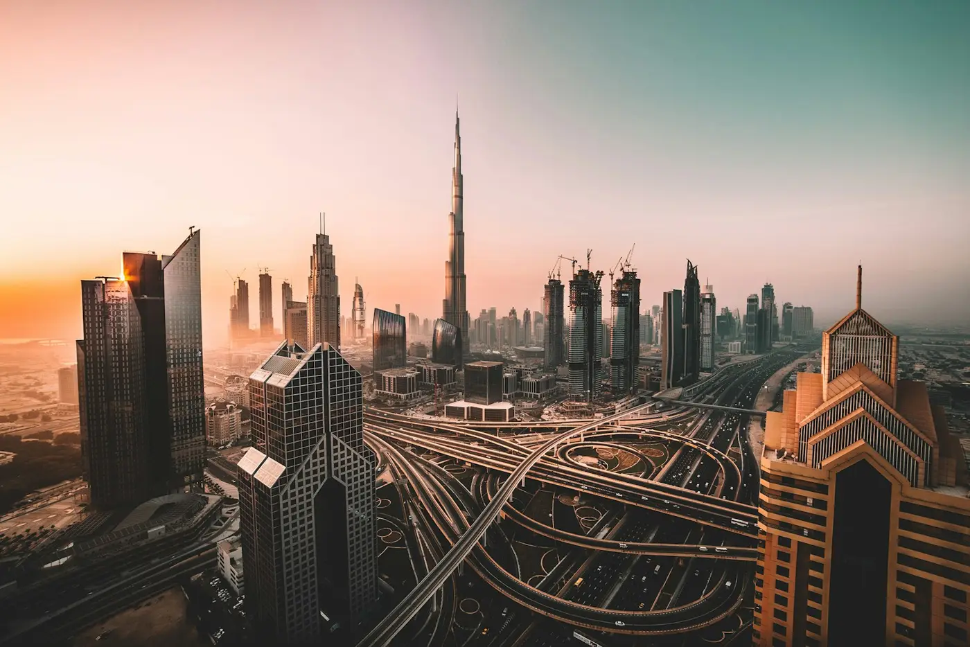 Dubai &amp; Abu Dhabi